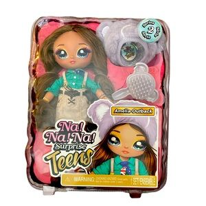 Na Na Na Surprise Teens Amelia Outback New